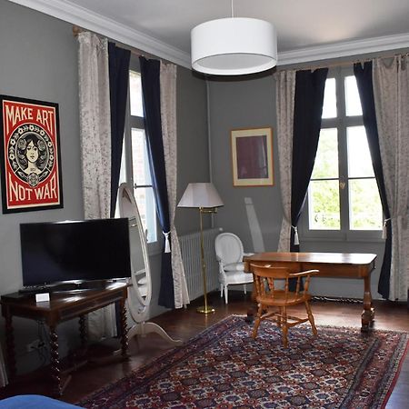 Manoir Des Tuileries Du Buisson Bed and Breakfast Verneuil d'Avre et d'Iton Rum bild