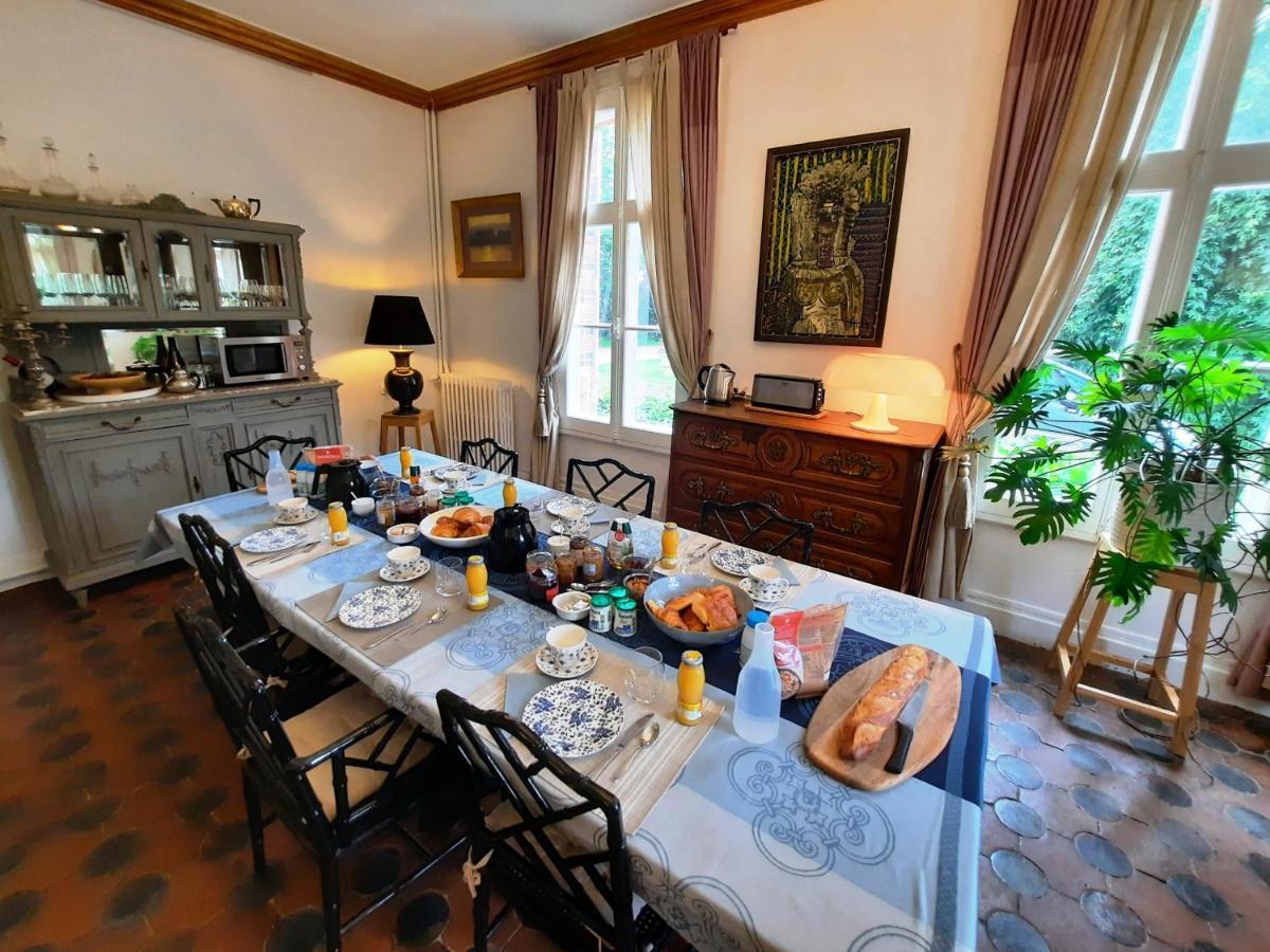 Manoir Des Tuileries Du Buisson Bed and Breakfast Verneuil d'Avre et d'Iton Exteriör bild